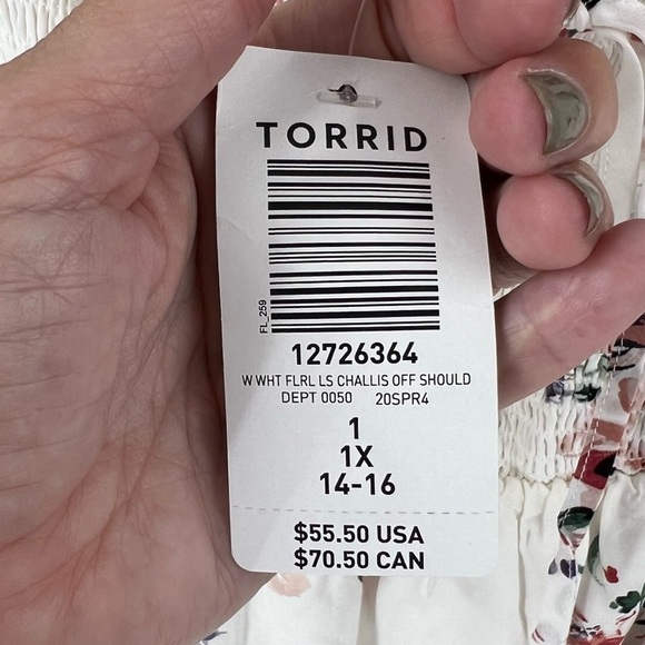 ✅ NWT TORRID Modal Lace-Up Smocked Off-Shoulder Top SIZE 1X FLORAL - Picture 4 of 10